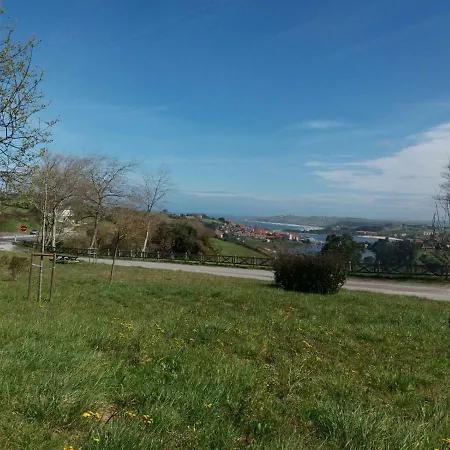 Santillan San Vicente De La Barquera